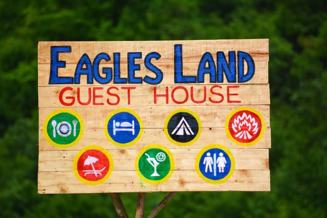 Готель Eagles Land Koman Екстер'єр фото